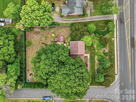 4th image of 3130 Rea Rd