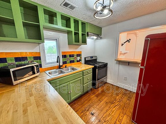 4th image of 2726 Belleview Ave #2