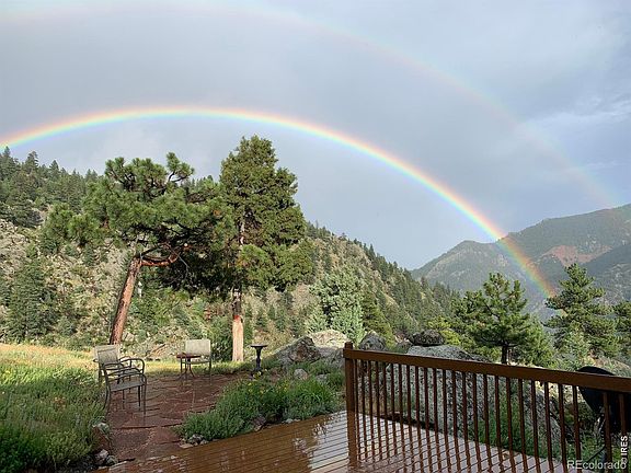 3rd image of 1006 Kneale Road