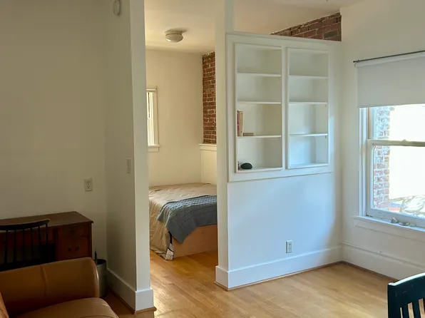 Nadine Apartments, 21 Ozone Ave APT 23, Venice, CA 90291