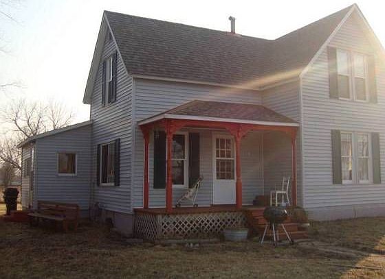 2nd image of 538 E Sycamore St
