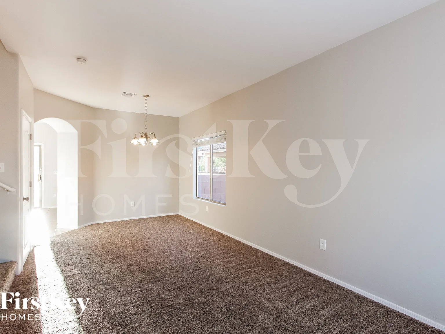 4 bed, 2.5 bath, 2234 sqft, $2,590 — Photo 3