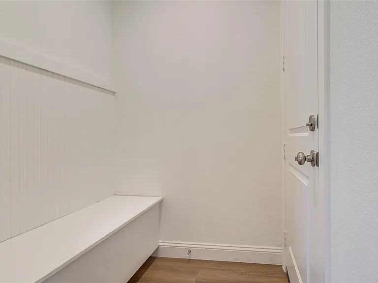 1248 Road 5802 — Photo 23
