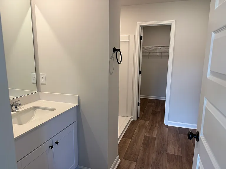 6409 Swainson St SW — Photo 14