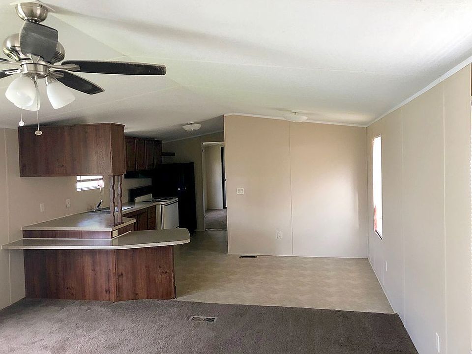 1st image of 18719 Weeping Willow Ln