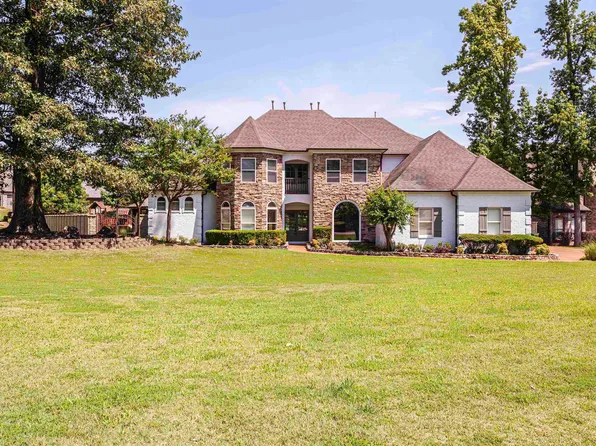 10208 Gillespie Oak Dr, Lakeland, TN 38002