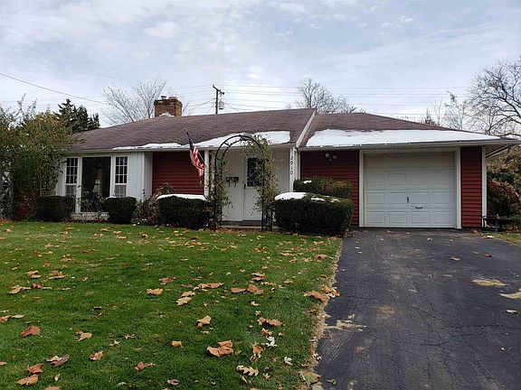 2nd image of 2810 Southridge Dr