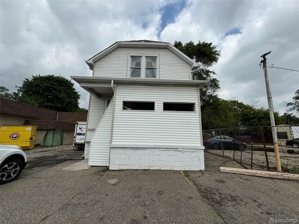 11429 E Eight Mile Rd, Warren, MI 48089