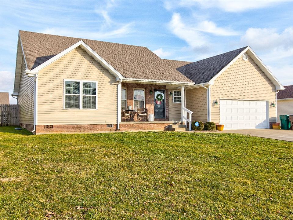 1st image of 620 Saint Andrews Dr
