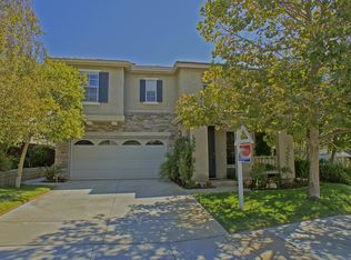 28602 Silverking Trl, Saugus, CA 91390
