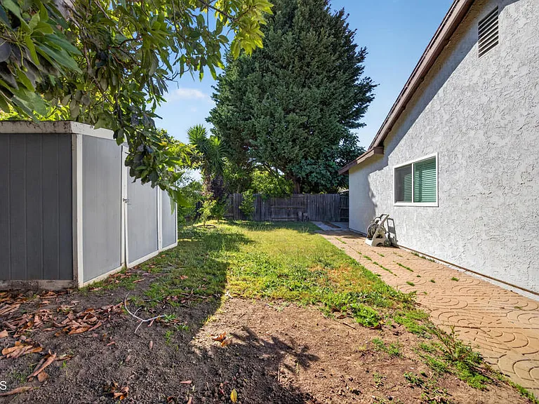 4351 Frost Dr — Photo 9