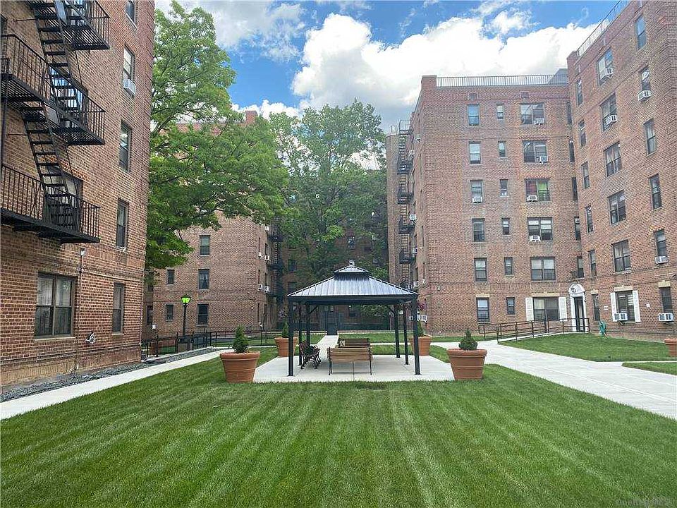 1st image of 144-64 Sanford Ave #6F