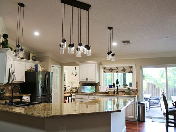 5th image of 4260 Barnsley Dr