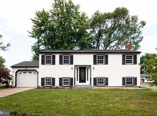 37 Spring Hill Dr, Clementon, NJ 08021