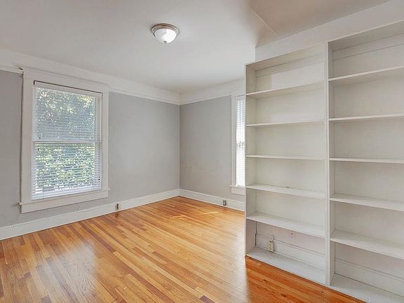 2nd image of 1319 Harbert Ave APT 3