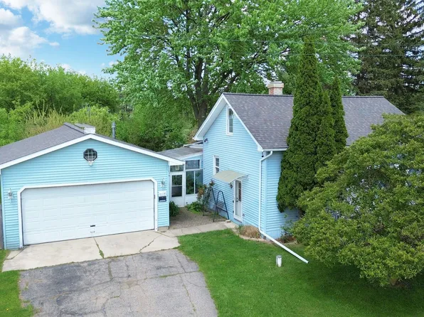 8107 E Bristol Rd, Davison, MI 48423