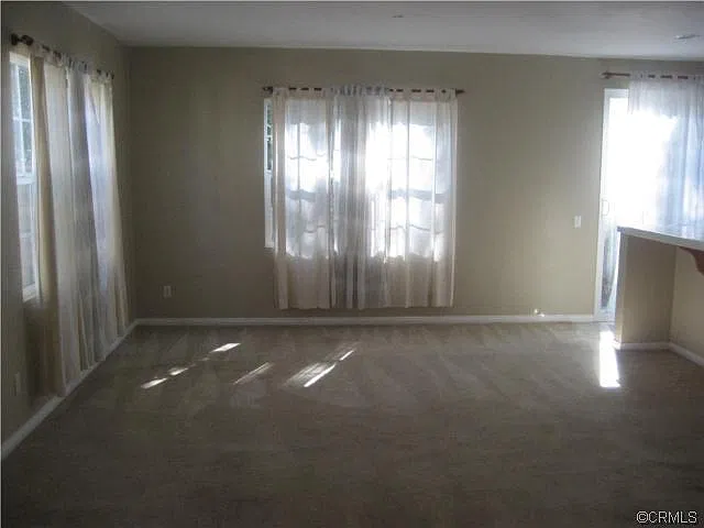 Newer 2006 3 Bedroom, 2.5 Bathroom Single Family Home located in the quite La Rivera Gated Community — Photo 4