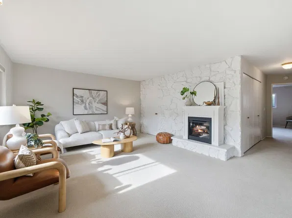 2133 Santa Clara Ave Unit 206, Alameda, CA 94501