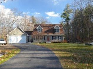 718 Old Wolfeboro Rd, Alton, NH 03809