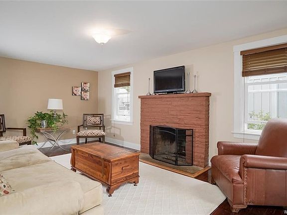 3rd image of 65 Hamlin Ave