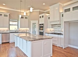 602 NE Green Creek Rd, Bentonville, AR 72712