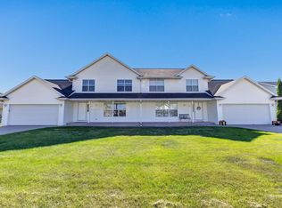 195 Cavil Way, De Pere, WI 54115