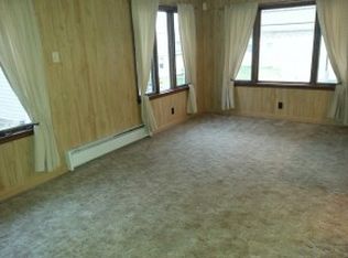 924 N McClellan St, Decatur, IL 62522