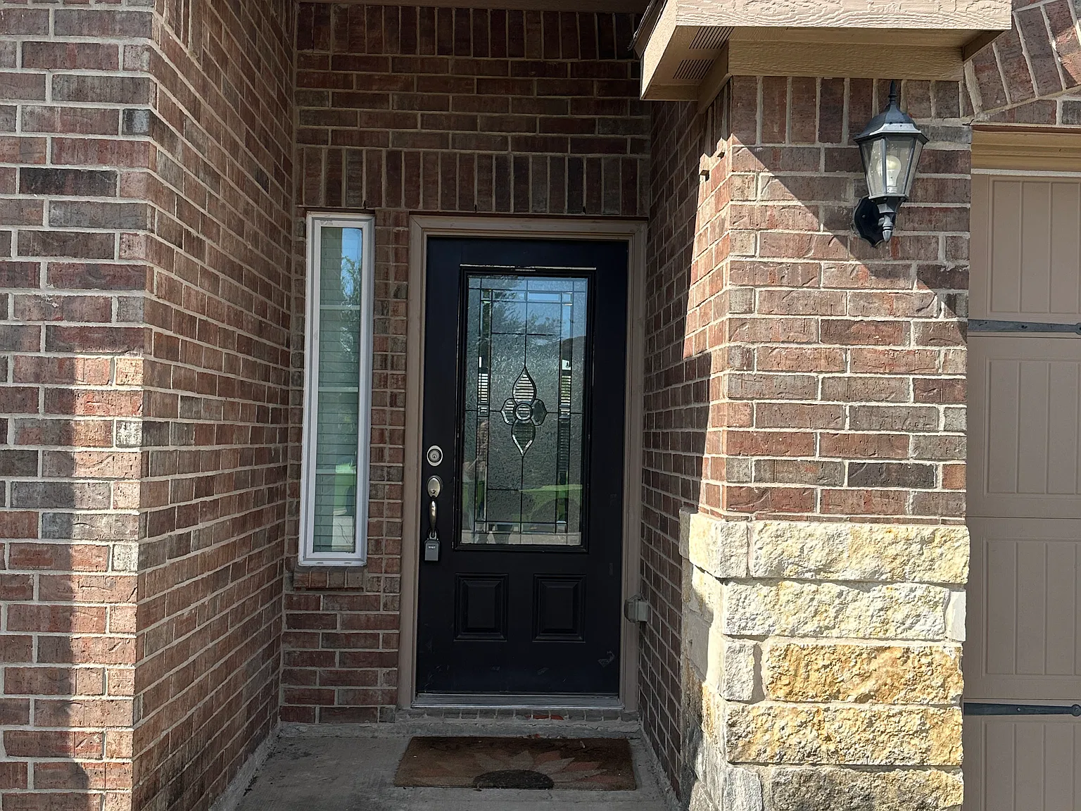 3 bed, 1742 sqft, $2,000 — Photo 4