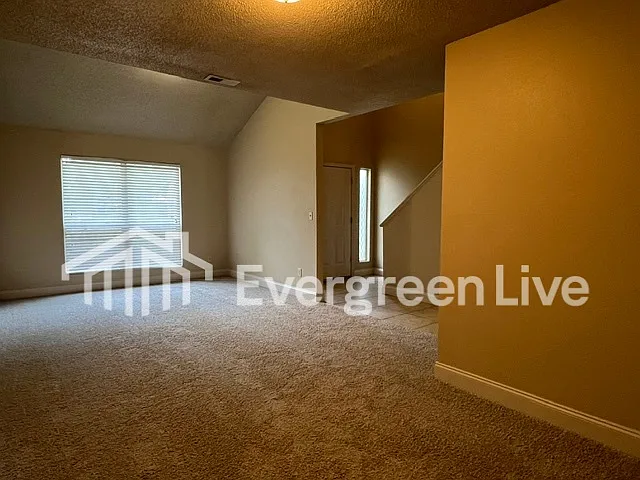 206 Swing Ct — Photo 6