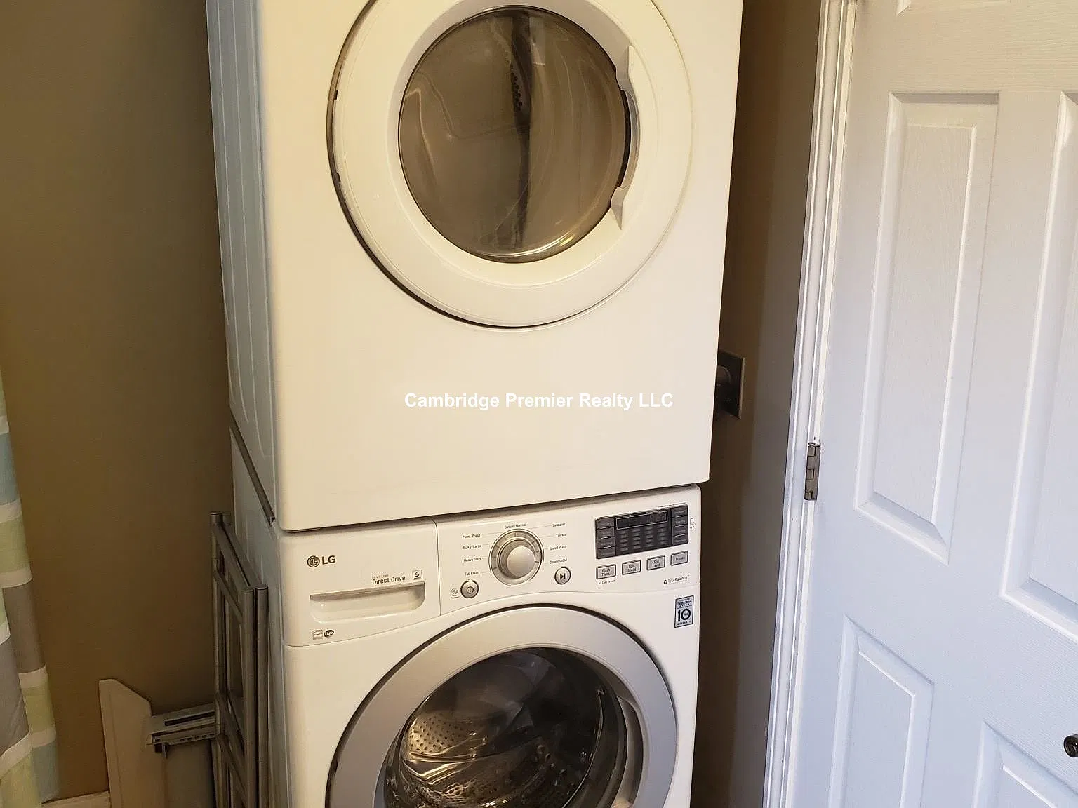 3 bed, 1200 sqft, $3,800 — Photo 2
