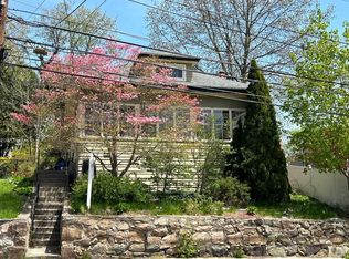 307 West St, Hyde Park, MA 02136