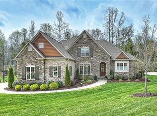 17909 Nodghia Cres, Davidson, NC 28036