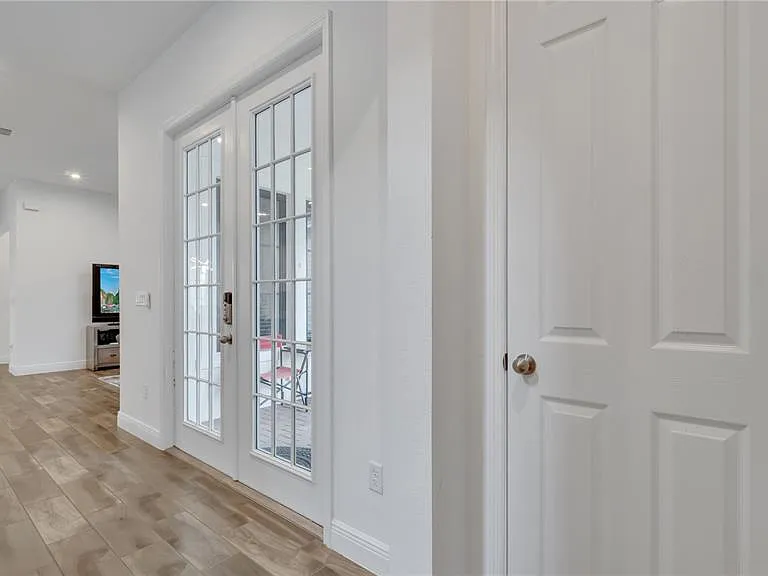 2069 Celebration Blvd — Photo 31