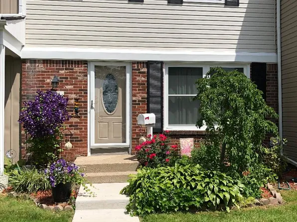 1224 Marseille Ct, Rochester Hills, MI 48307