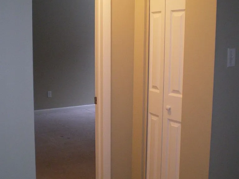 Winkworth Apartment Homes — Photo 10