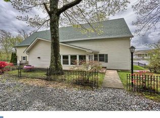 4 Hall Rd, Pottsville, PA 17901
