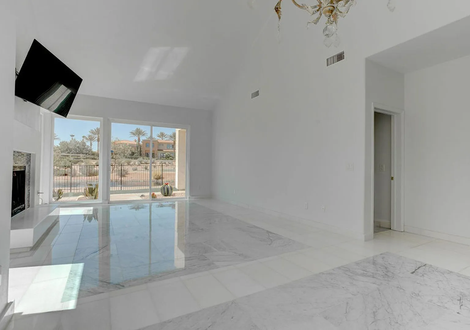 8953 Diamond Falls Drive, Las Vegas, NV 89117 — Photo 4