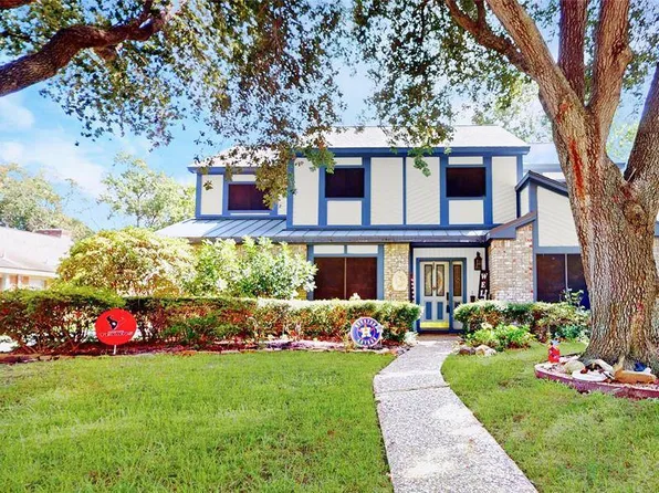 1706 W Hedgecroft Dr, El Lago, TX 77586