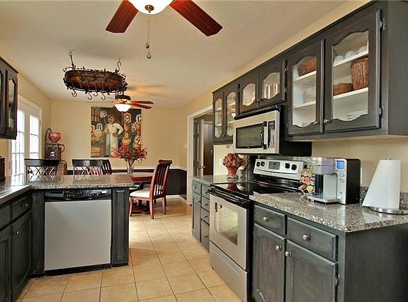 5th image of 280 Lakeside Park Dr