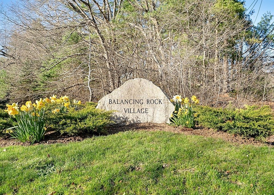 54 Balancing Rock Dr UNIT 54, Holliston, MA 01746 | Zillow