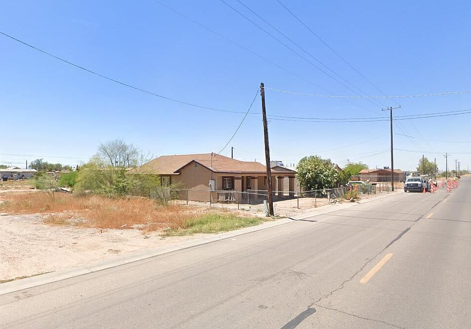 2nd image of 607 W McMurray Blvd