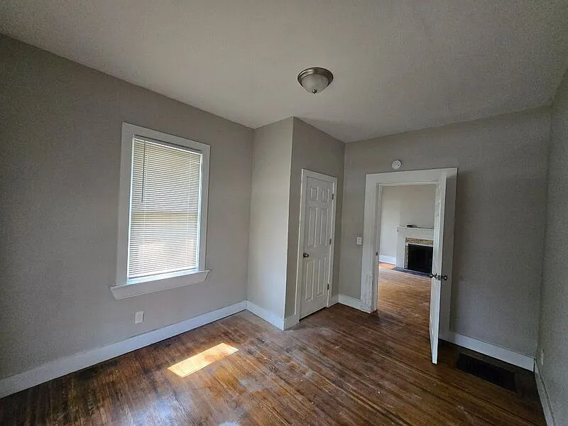 1 bed, 1.0 bath, 700 sqft, $950 — Photo 3