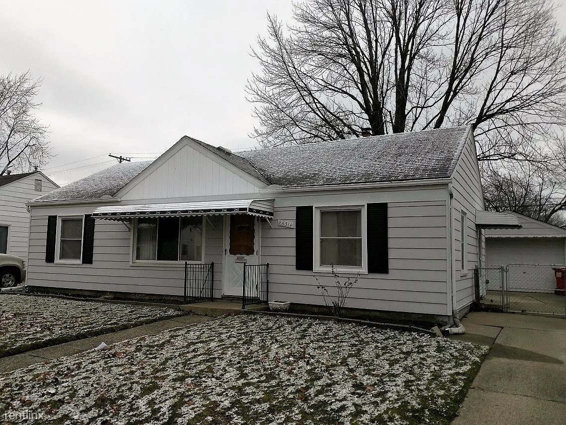26314 Arlington St photo 1