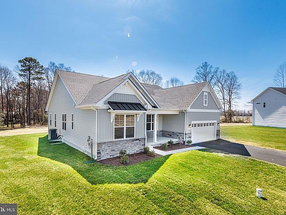 3rd image of 24083 Jerrico Rd