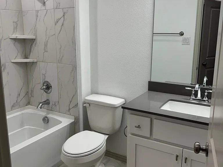 6041 Roper Rd — Photo 7