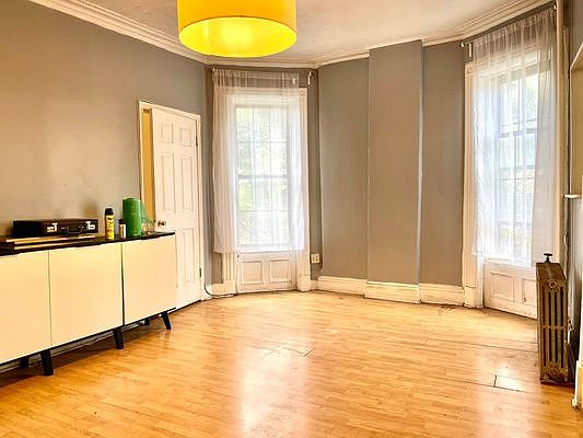 1st image of 112 Macon St #2