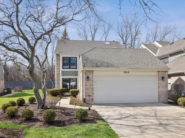 2612 Ashley Woods Dr, Westchester, IL 60154