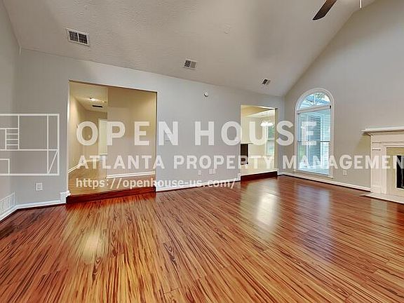4th image of 677 Longbow Ct