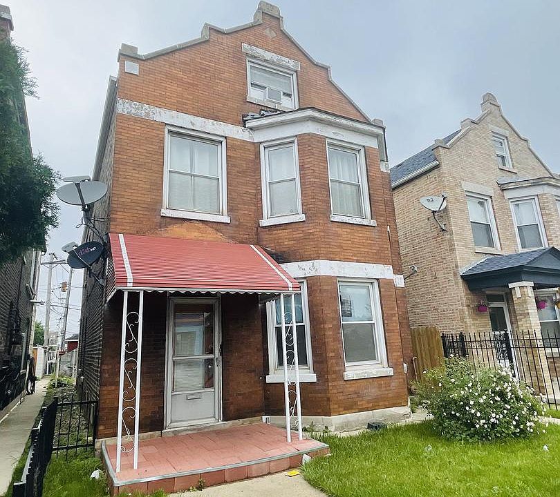 2nd image of 4010 W 31st St