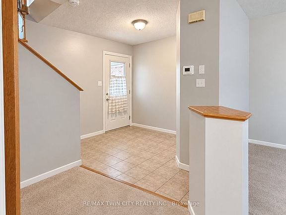 5th image of 63 Orchid Cres